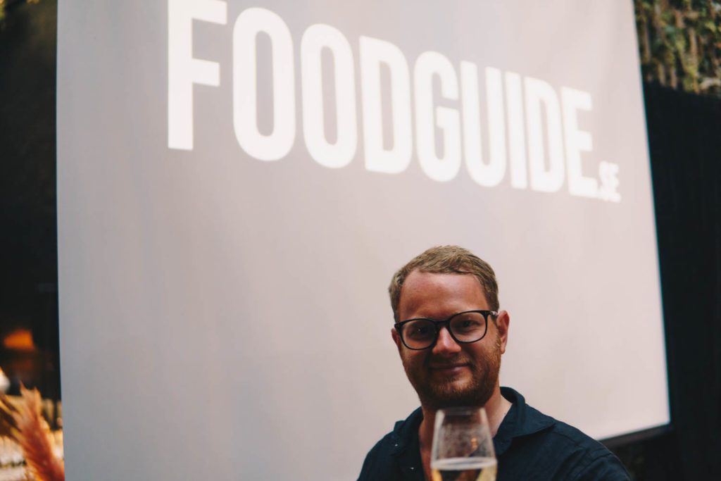 Pierre Orsander firar lanseringen av FOODGUIDE.se